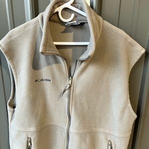 Columbia fleece vest